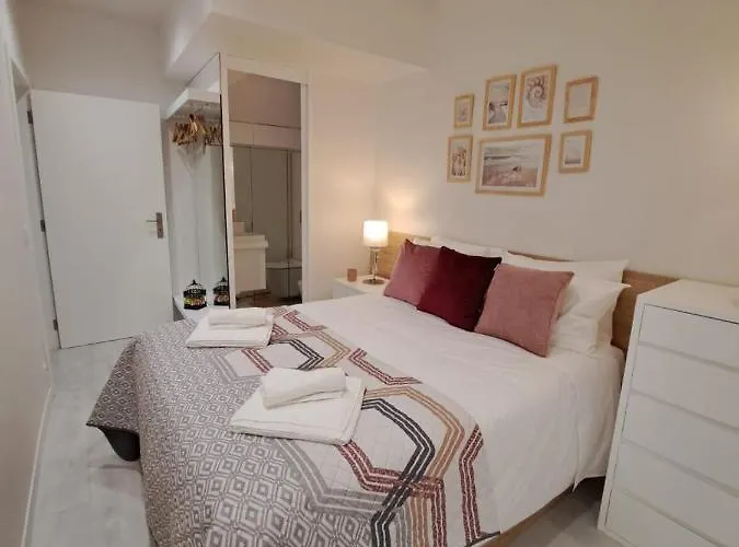 Cantinho Figueiras * Назаре